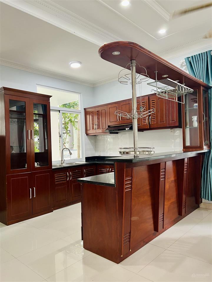 Bán biệt thự khu 1, an viên nha trang. 180m2, 3 tầng, 4 ngủ, giá 25 tỷ thương lượng