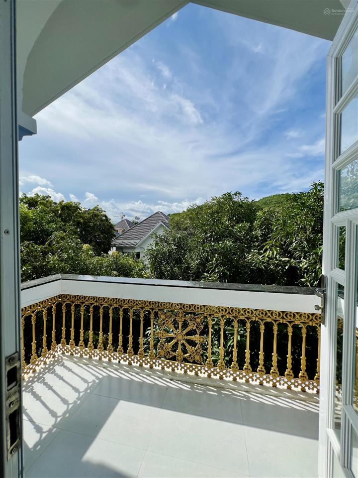 Bán biệt thự khu 1, an viên nha trang. 180m2, 3 tầng, 4 ngủ, giá 25 tỷ thương lượng