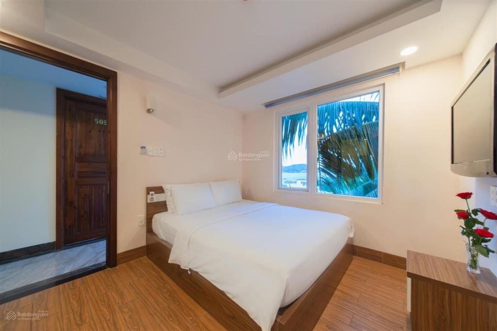 Bán khách sạn mặt tiền đường trần phú, nha trang. 290,6m2, 7 tầng 27 phòng, giá 38 tỷ. 0868 674 ***