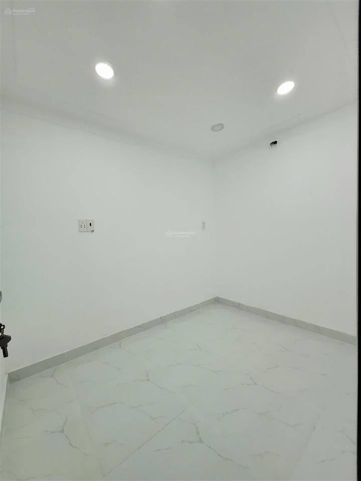 Nhà mới hẻm 1/ ngắn nguyễn văn quá, p. đông hưng thuận, q12 gần cầu tham lương. giá 1tỷ198 còn bớt