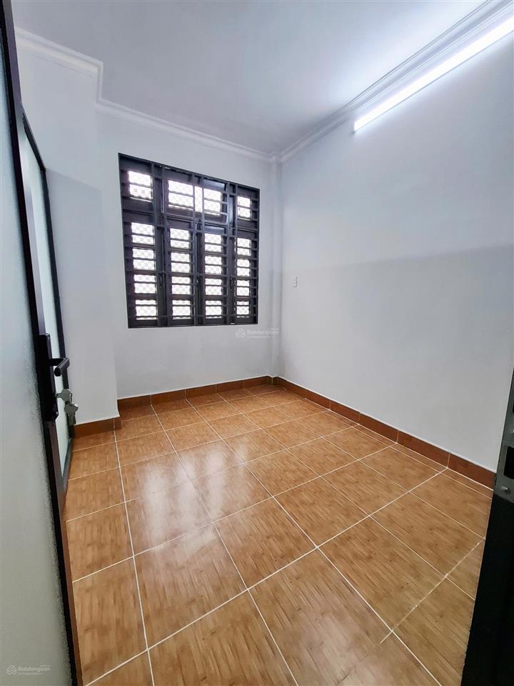 Nhà hẻm oto 1/ ngắn ta13 ngay trần thị cờ, q12, giá 1tỷ687tr còn thương lượng