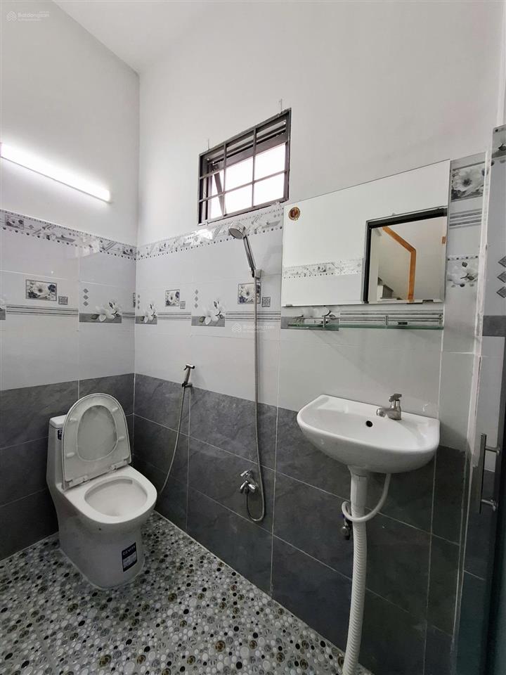 Nhà hẻm oto 1/ ngắn ta13 ngay trần thị cờ, q12, giá 1tỷ687tr còn thương lượng