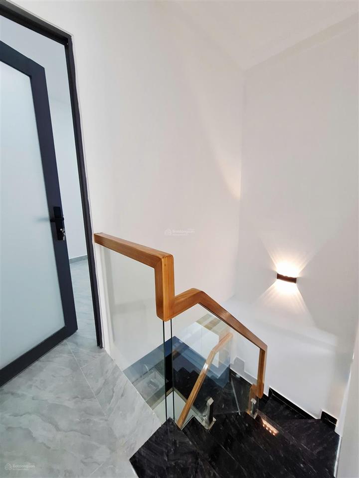 Nhà / ngắn ht13 ngay nguyễn ảnh thủ gần cổng chợ hiệp thành q12 (dt3,5x8m). giá 1tỷ598tr còn bớt