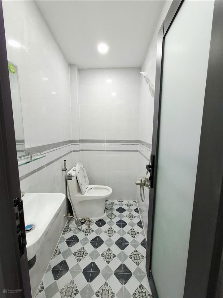 Nhà / ngắn ht13 ngay nguyễn ảnh thủ gần cổng chợ hiệp thành q12 (dt3,5x8m). giá 1tỷ598tr còn bớt