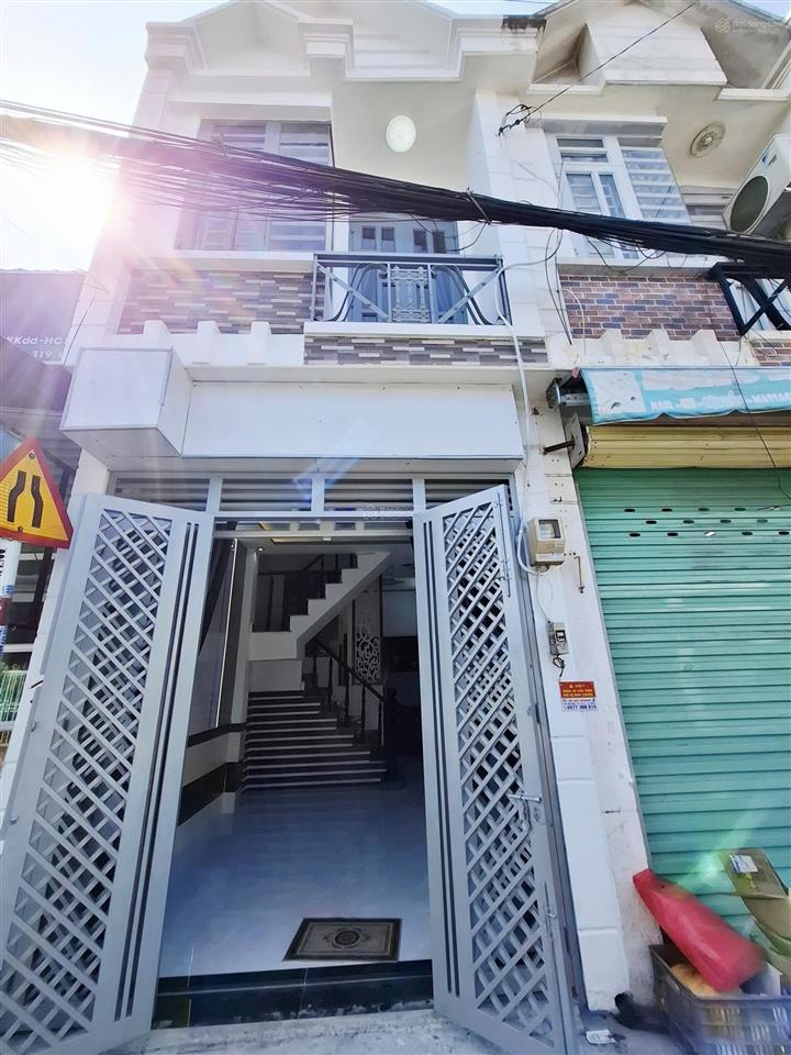 Nhà 1/ ngắn lê văn khương (3,5x8m) 1 trệt 2 lầu 2pn 2wc hẻm xe tải trước nhà. giá 1tỷ989tr còn bớt