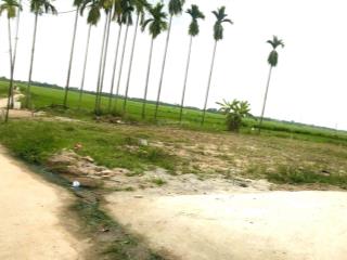 Chào bán 127m2 đất view đồng . ngay trung tâm xã hoà khương. đầy đủ tiện ích . đường ô tô thông
