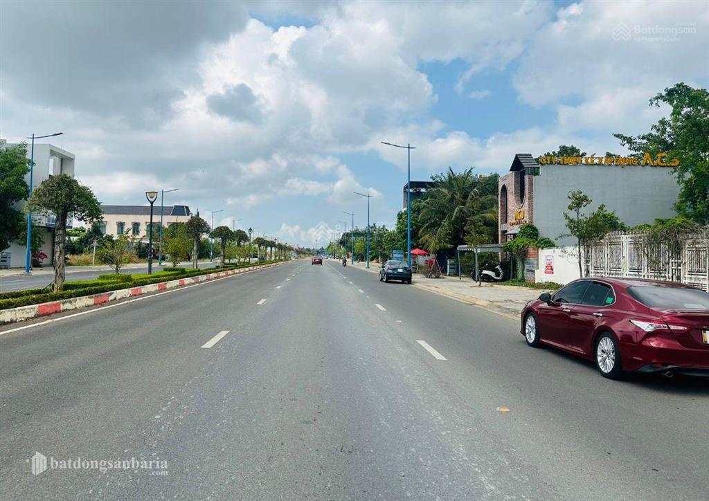 Bán đất nguyễn tất thành, 4,3 tỷ, 108,1m2, view đẹp, siêu hot, hướng đông