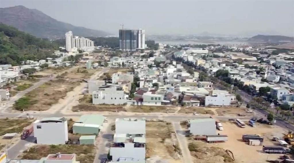 Bán đất đường trạng quỳnh  khu gara quyền, chung cư lamer, giá chỉ 30trđ/m2.  0935 739 ***