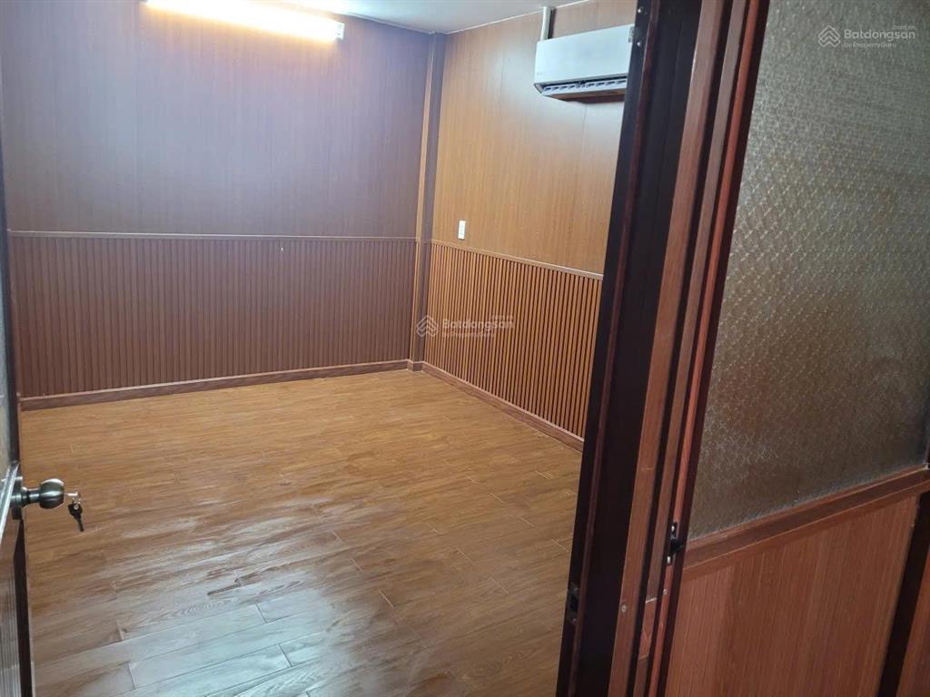 Bán nhà gần ngã tư ga 2 phòng ngủ, 1 trệt 1 lầu