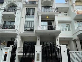 Cho thuê studio có ban công to khu biệt thự him lam, tân hưng q7 ngay cạnh cầu kinh tẻ, lotte