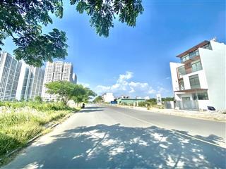 Hùng cát lái  bán 4 lô phú gia vị trí đẹp, dt 7x17m, đường 12m  24m, giá từ 67 triệu/m2