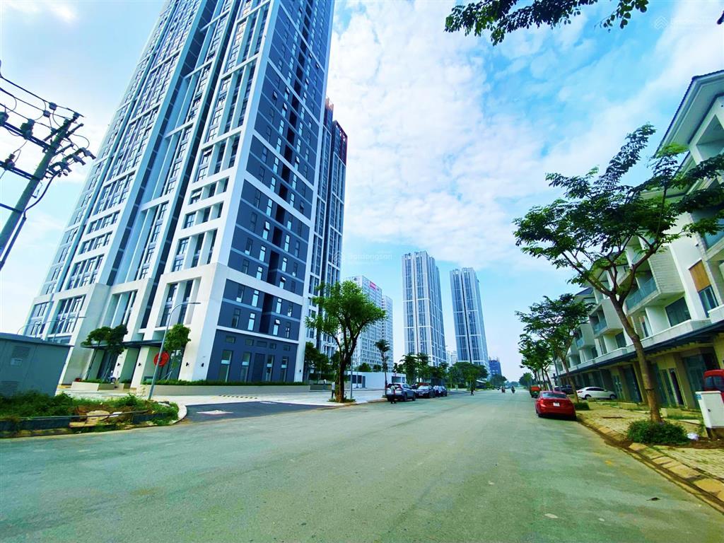 Siêu phẩm biệt thự sân vườn lavila cát lái  bề ngang khủng 8.43m  1 trệt 3 lầu  giá chỉ 16 tỷ