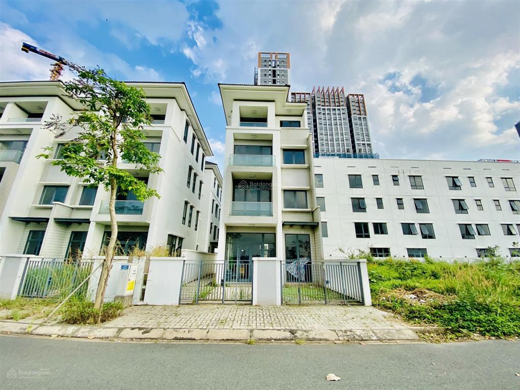 Siêu phẩm biệt thự sân vườn lavila cát lái  bề ngang khủng 8.43m  1 trệt 3 lầu  giá chỉ 16 tỷ