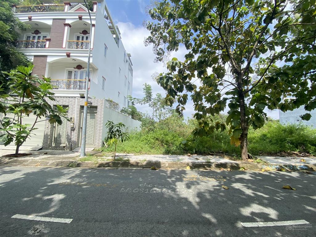 Hùng cát lái  bán lô sổ đỏ giá tốt, dt 7x20m, đường thông 12m, hướng tây bắc, giá 62 triệu/m2