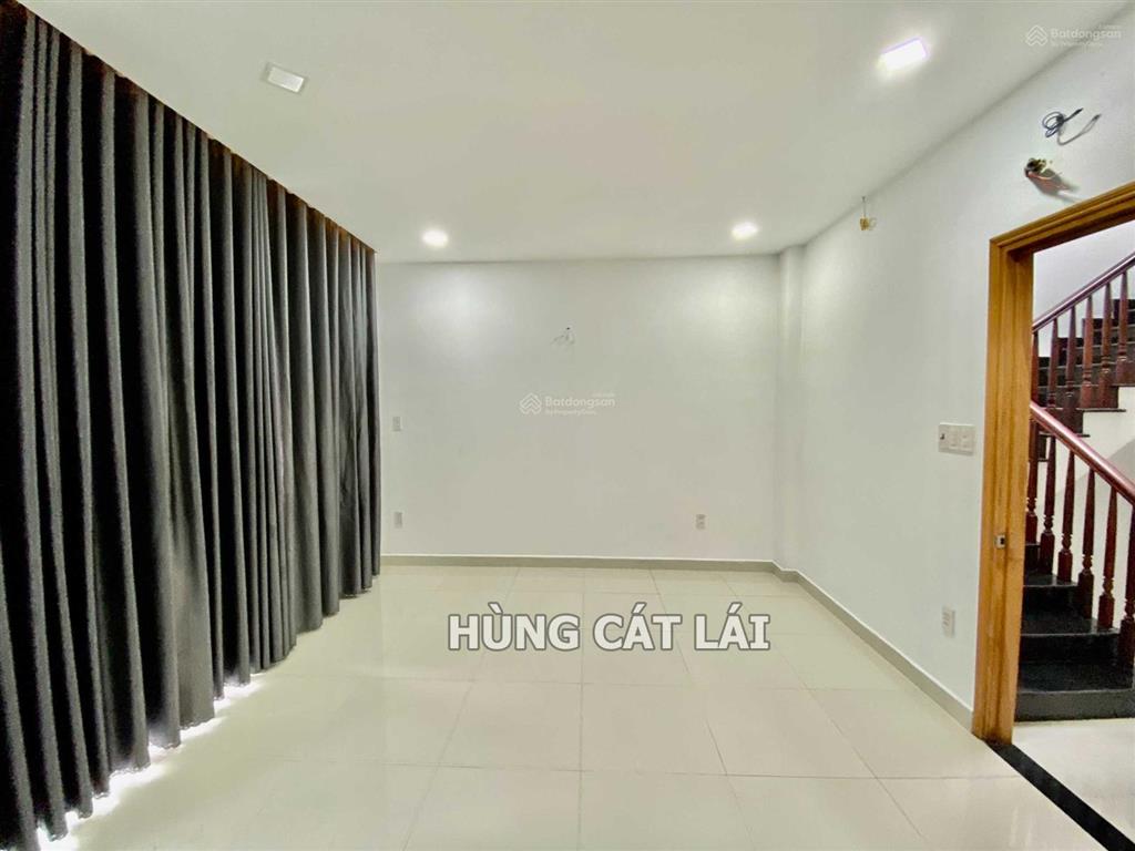 Bán nhà 1 trệt 3 lầu cát lái, dt 85m2, giá 8.5 tỷ, nhà hoàn thiện 4 pn, hướng tây bắc