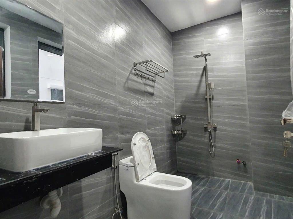 Hùng cát lái  bán nhà phố lavila 2, dt 7x17m, 1 trệt 3 lầu, nhà hoàn thiện 3 pn, 4 wc, shr, 12 tỷ