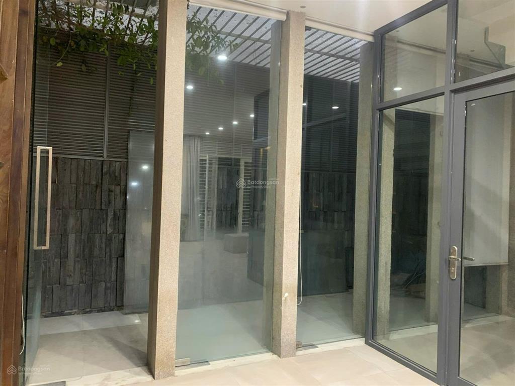 Hùng cát lái  bán nhà phố 1 trệt 3 lầu 1 tum, 7x17m, nhà hoàn thiện gồm 5pn, tặng nội thất, 13 tỷ