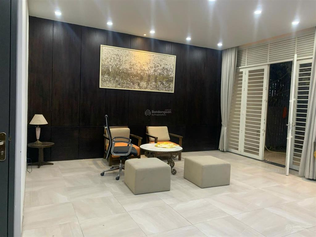 Hùng cát lái  bán nhà phố 1 trệt 3 lầu 1 tum, 7x17m, nhà hoàn thiện gồm 5pn, tặng nội thất, 13 tỷ