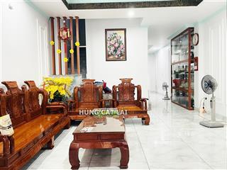 Bán nhà kdc ninh giang, 88.3m2, 1 trệt 3 lầu, có thang máy, 4 pn, tặng nội thất gỗ, giá 9.85 tỷ