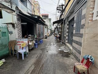 Bán nhà hẻm thông 3,5m đoàn văn bơ  ngang 4,2m nở hậu