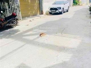 Hẻm xe hơi đỗ cửa vĩnh khánh tiếp giáp bến vân đồn