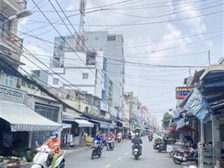 Bán gấp nhà mặt tiền tôn đản  ngang 4,7m vuông vức