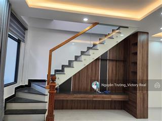 Cần bán nhà phố hẻm xe hơi mới 99% đường trương văn hoàn, p.09, đà lạt