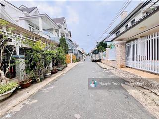 Nhà mặt tiền trần anh tông, p8 đà lạt, cách hồ xuân hương 1km, dt 4.5mx16mđường bằng phẳng