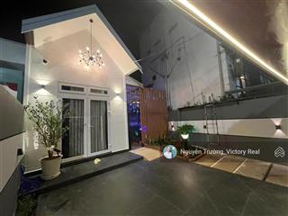 Bán villa mặt tiền trung tâm đà lạt, cách chợ và hồ xuân hương chỉ 500m