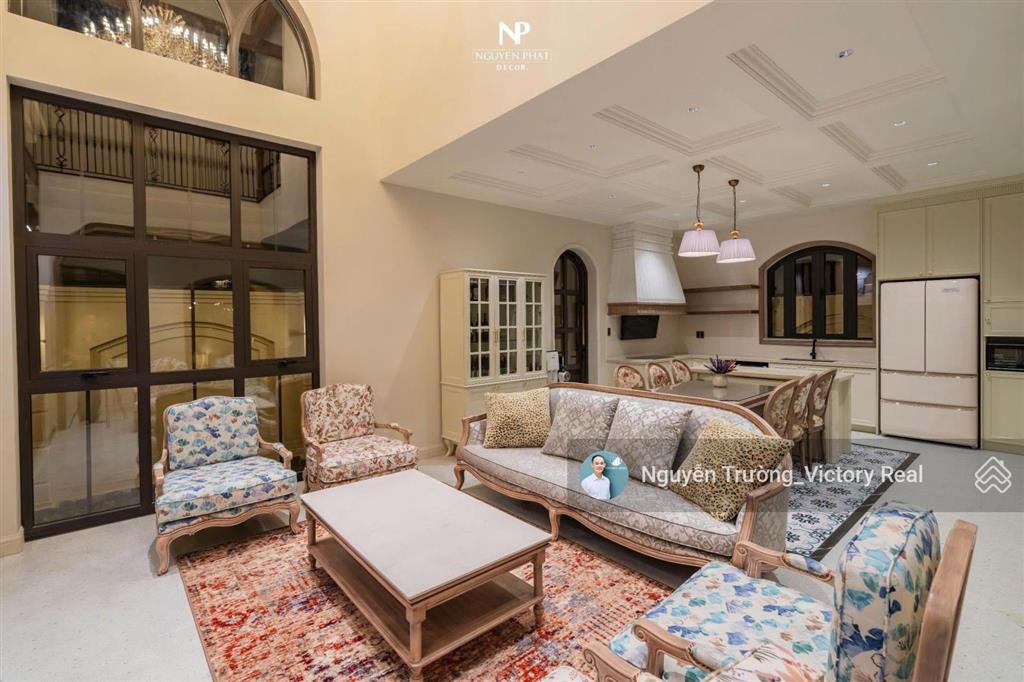 Định cư bán nhanh biệt thự nghỉ dưỡng đẳng cấp p7 đà lạt 300m2, full thổ cư, giá chỉ 16 tỷ