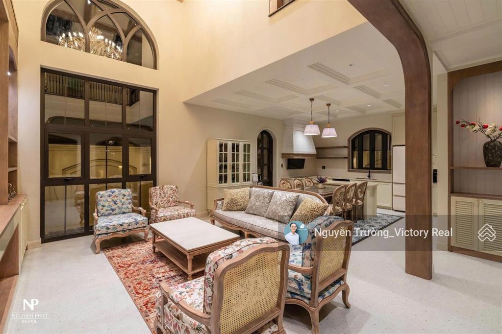 Định cư bán nhanh biệt thự nghỉ dưỡng đẳng cấp p7 đà lạt 300m2, full thổ cư, giá chỉ 16 tỷ