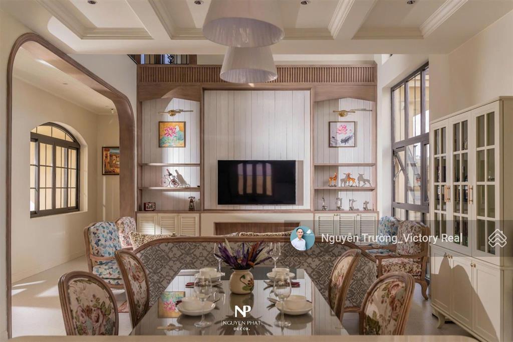 Định cư bán nhanh biệt thự nghỉ dưỡng đẳng cấp p7 đà lạt 300m2, full thổ cư, giá chỉ 16 tỷ