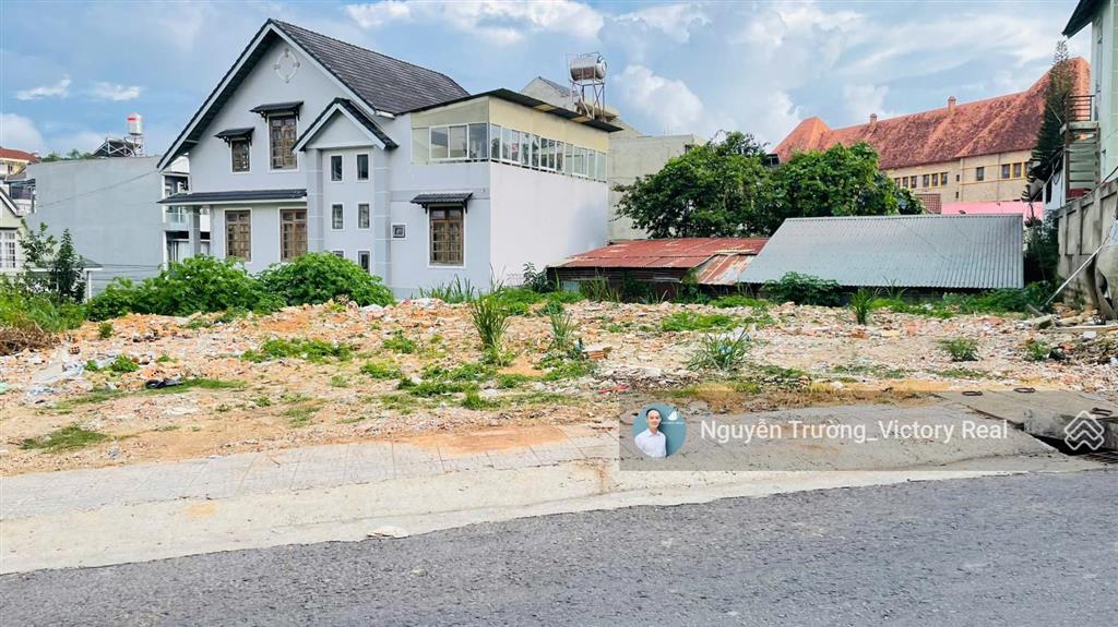 Bán villa lớn đường yersin,đà lạt. vị trí lý tưởng để nghỉ dưỡng cách hồ xuân hương 500m