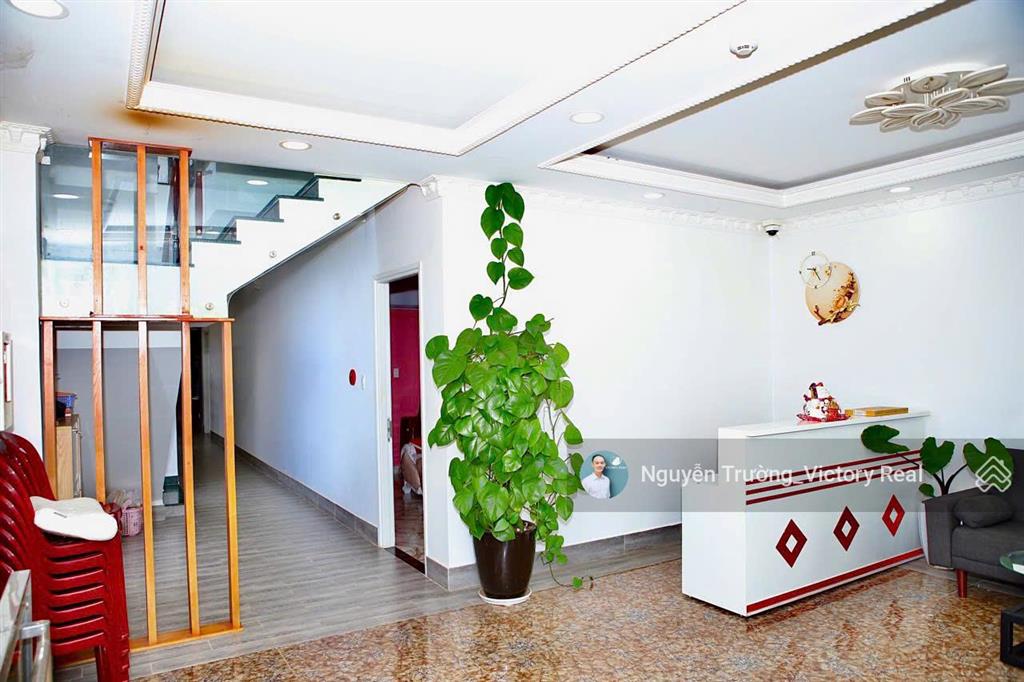 Cần bán villa 11 pn, 3 mặt tiền đường ngô gia tự, đà lạt. vị trí vàng cho đầu tư và nghỉ dưỡng