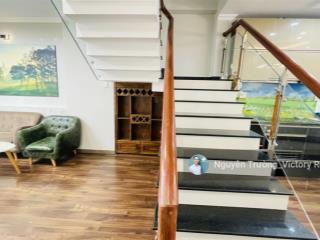 Giá chỉ 7.9 tỷ tl, bán nhà phố hẻm xe hơi đường phù đổng thiên vương đà lạt 76m², 5 pn