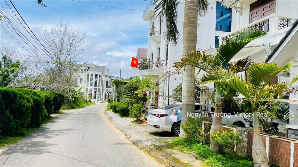 Cần bán biệt thự đường an bình, p3, đà lạt, phòng khách, 8 phòng ngủ, 8 wc