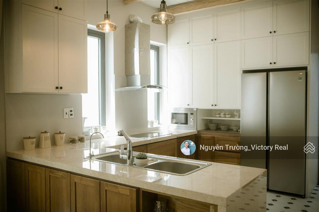 Cần bán biệt thự đường an bình, p3, đà lạt, phòng khách, 8 phòng ngủ, 8 wc