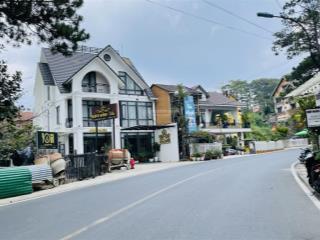 Bán nhà phố đã hoàn công đường ô tô 8 mét rộng, giao thông thuận tiện đang cho thuê 16tr/tháng