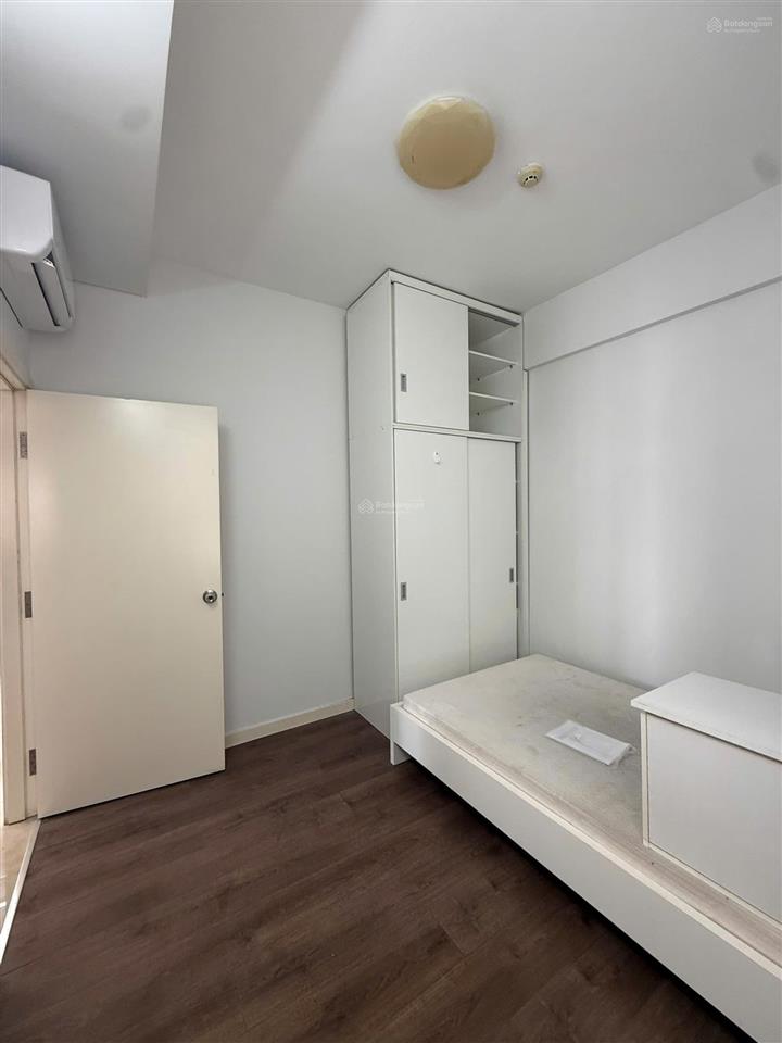 Bán cc luxcity, 4,55 tỷ, 68m2, 2pn, 2wc, giá cực chất