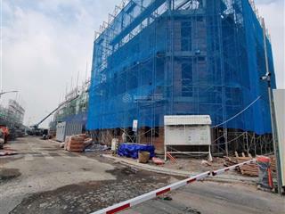 Chỉ cần vốn tự có 1.2 tỷ có ngay nhà phố 3 tầng, 4pn khu compound, ngay trạm metro. cơ hội đầu tư