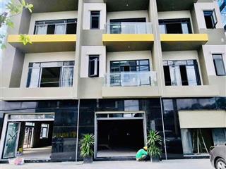 Bán nhà mt bình thung, ngay khu compound còn 1 căn duy nhất giá đầu tư