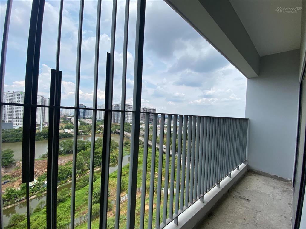 Cần ra hàng nhanh căn hộ 74m2  lavida plus, q7 bàn giao thô 4tỷ650 đã gồm 5% sổ, vat  0932 003 ***