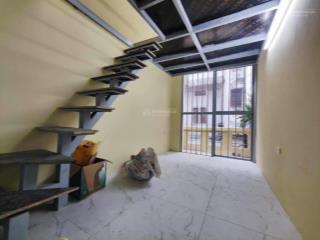 Cho thuê nhà nguyên căn phố cửa bắc  ba đình