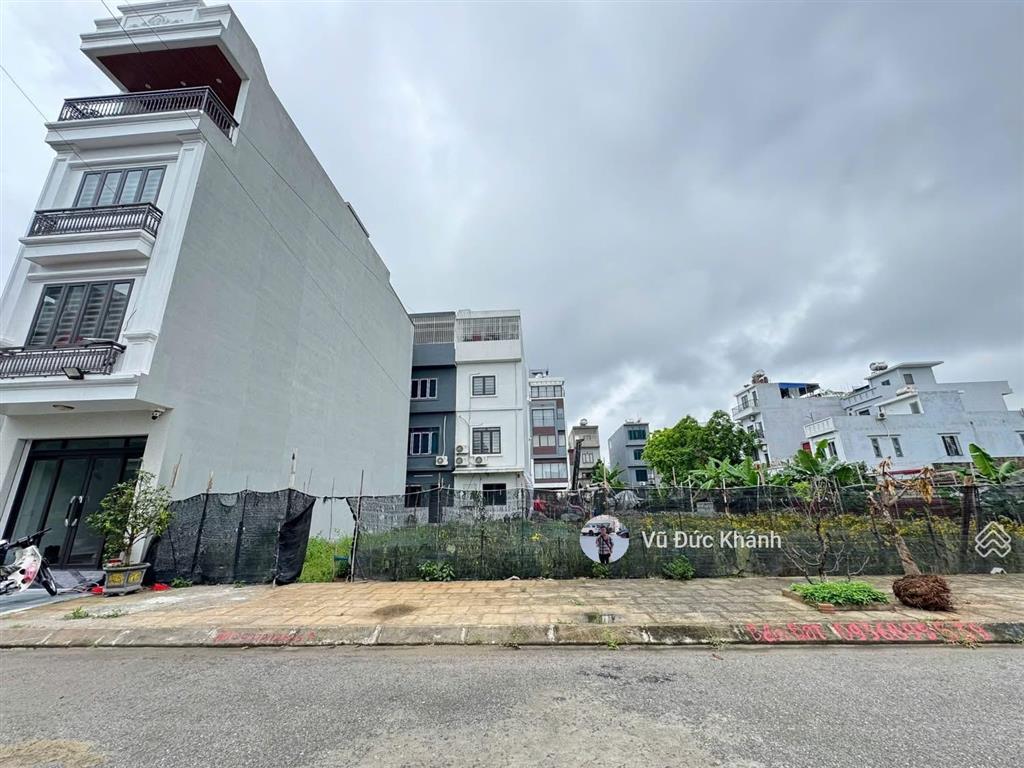 Bán lô đất tđc điểm 3  mai trung thứ  hải an