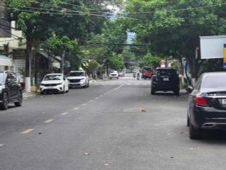 Bán nhà 3 tầng, mt đường bửu đóa, nha trang, 187m2 ngang 8m, giá chỉ 17,8 tỷ.