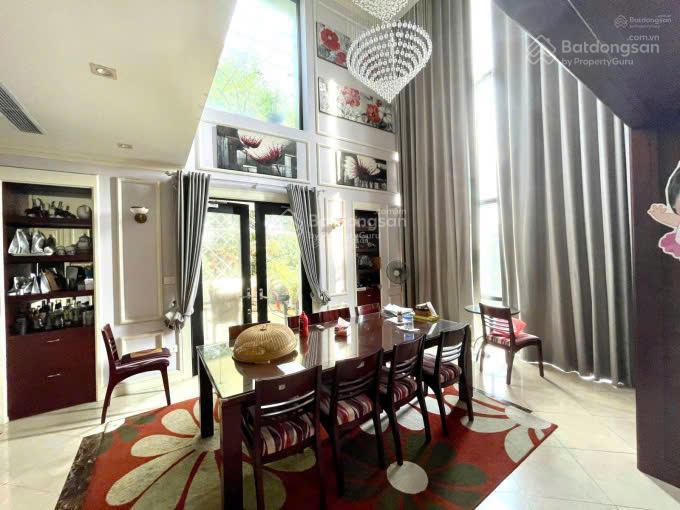 Siêu vip view thung lũng hoa view hồ tây diện tích 388m2 x 6 tầng cần bán gấp