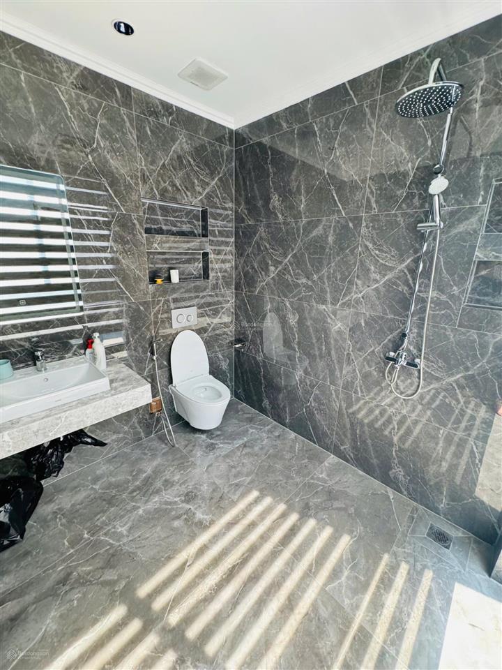 Chính chủ biệt thự xanh villas 265m² căn có đồ có sổ đỏ view gần suối, giá 18,5 tỷ
