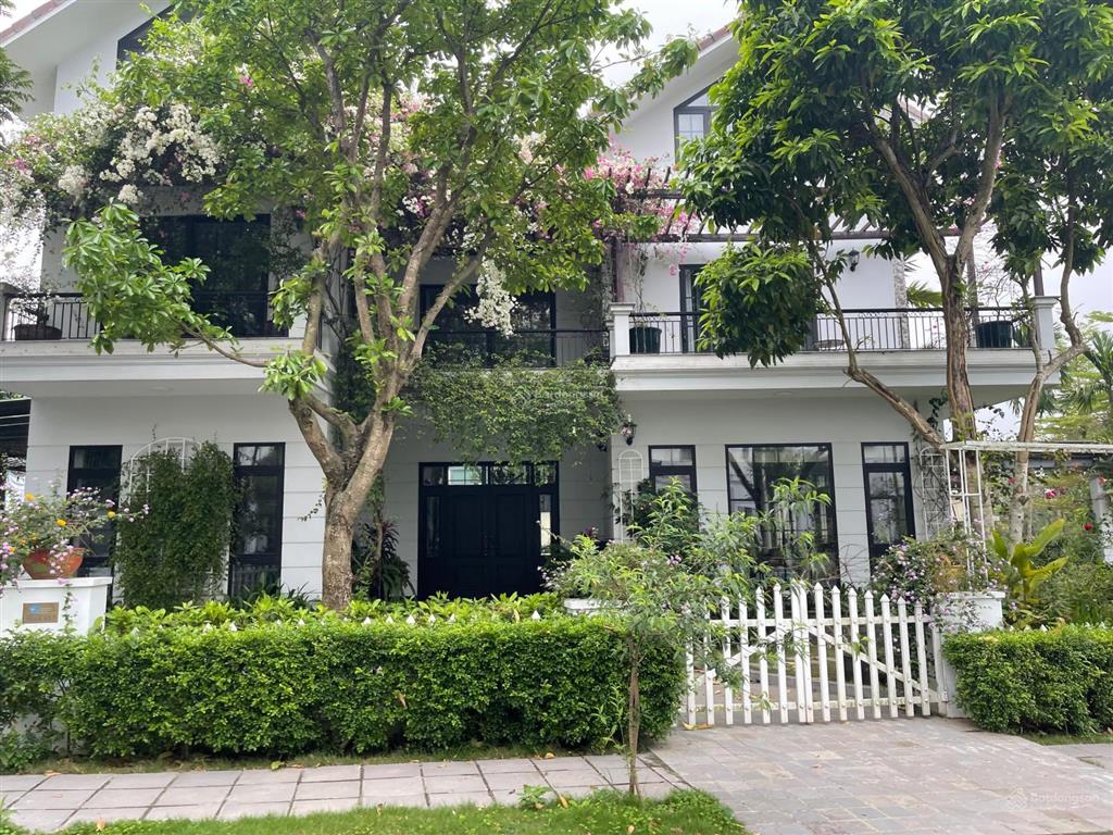Chính chủ biệt thự xanh villas 265m² căn có đồ có sổ đỏ view gần suối, giá 18,5 tỷ