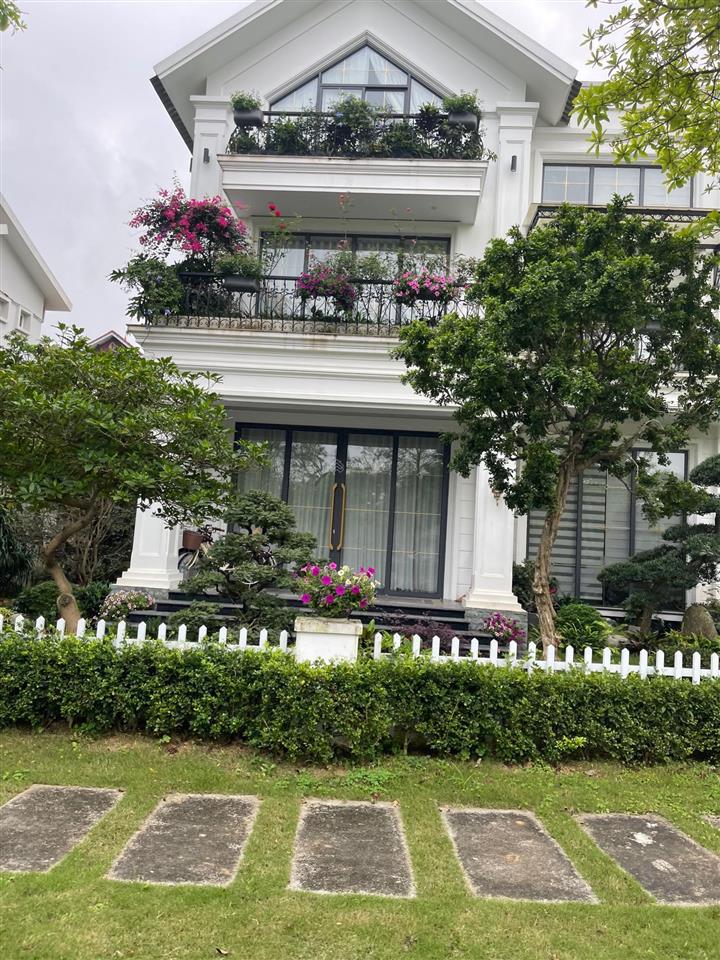 Chính chủ khu c6 xanh villas diện tích 258m2 nhà xây thô giá 16 tỷ x