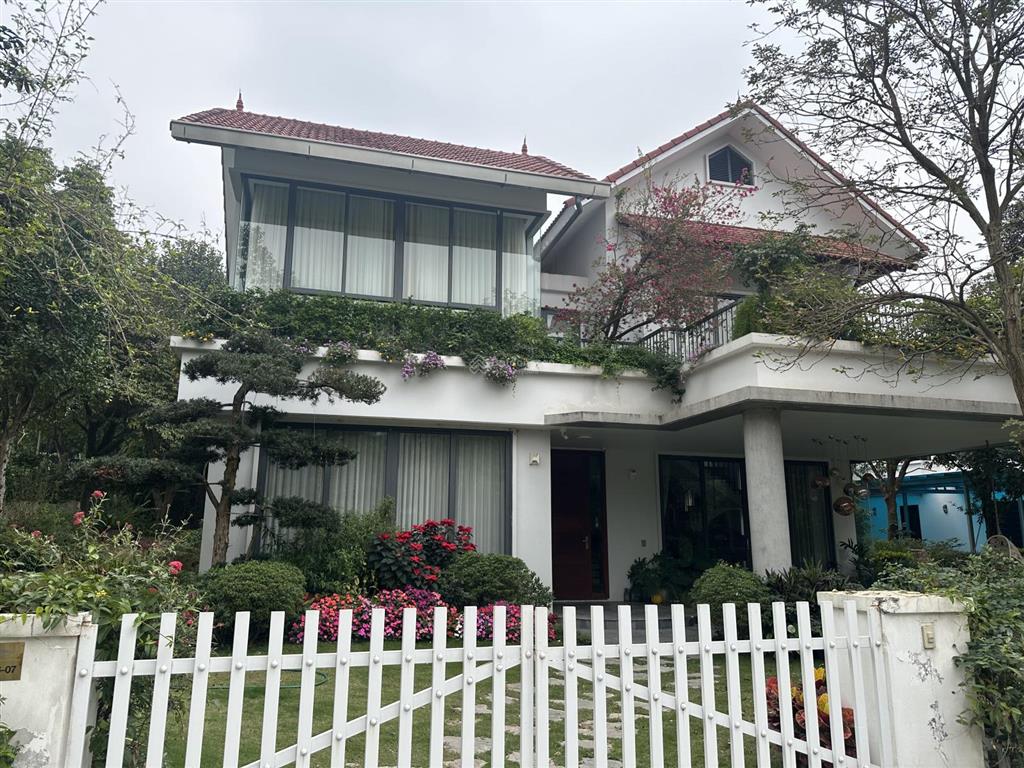 Chính chủ xanh villas khu c 225m2, gần club house, giá 16 tỷ